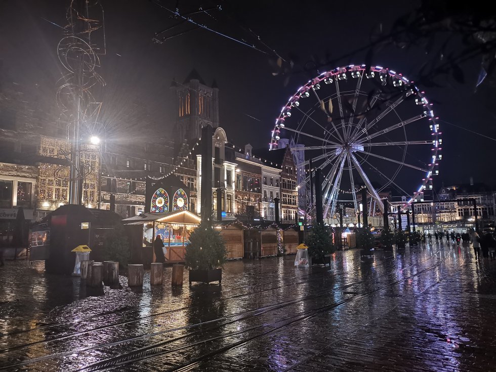 Gent by night. - Køkkenrebeller og kartoffelmos: En madrejse gennem Flanderns madkultur