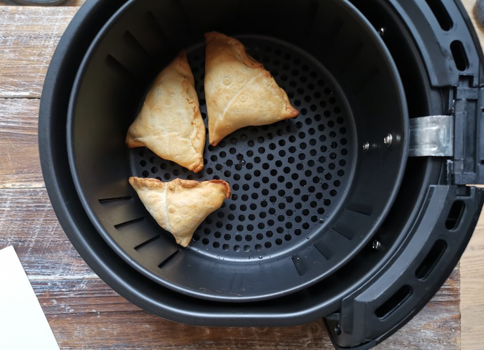 Fra blød dej til sprød overflade på 10 minutter - Test af Airfryer: Sådan fungerer tilberedningen