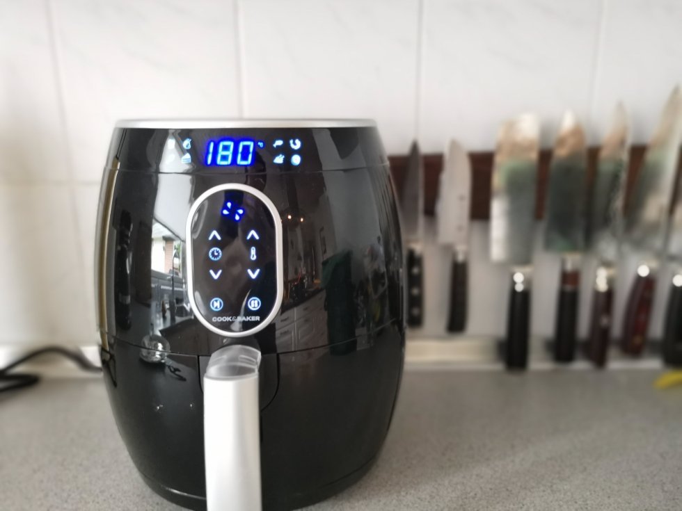 Airfryer test i aktion - 180 grader. - Test af Airfryer: Sådan fungerer tilberedningen