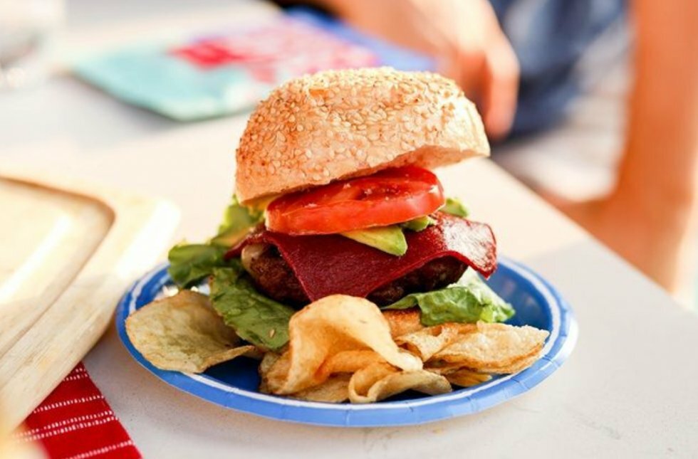Nyt burgerkoncept giver dig et slice af dressing uden svineri