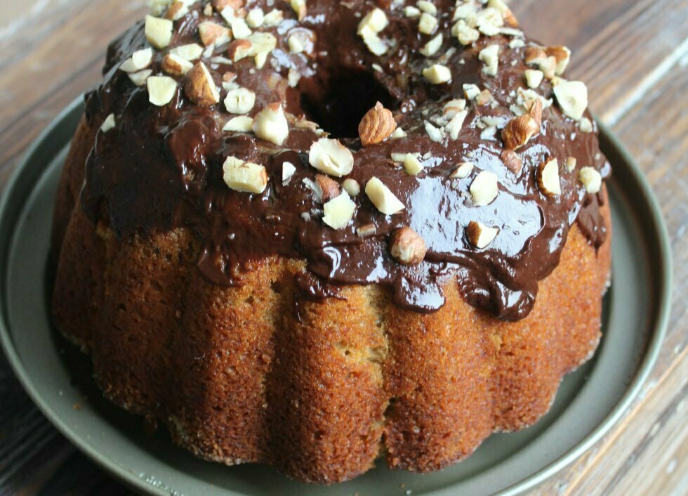 Banankage deluxe - Kage og bagværk: 10 smagfulde opskrifter på kager og hjemmebag