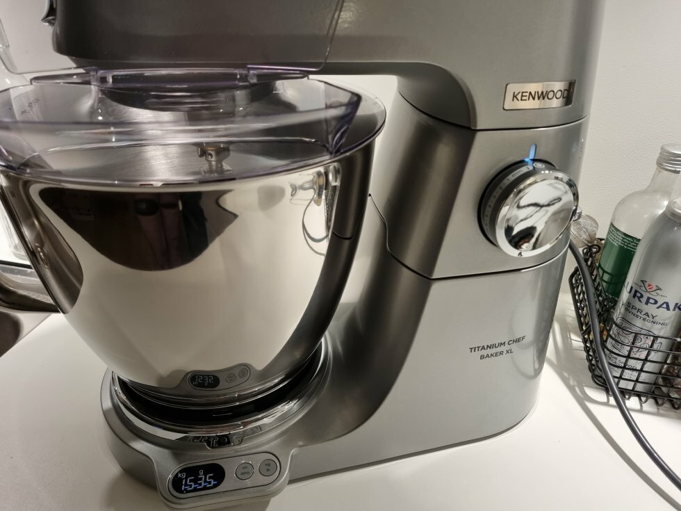 Kenwood Titanium Baker XL - Test: Kenwood Titanium Baker XL (røremaskine)