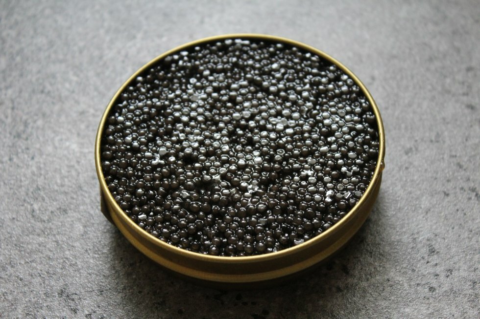 Nyåbnet Antonius-kaviar.  - Potato Crunch Caviar