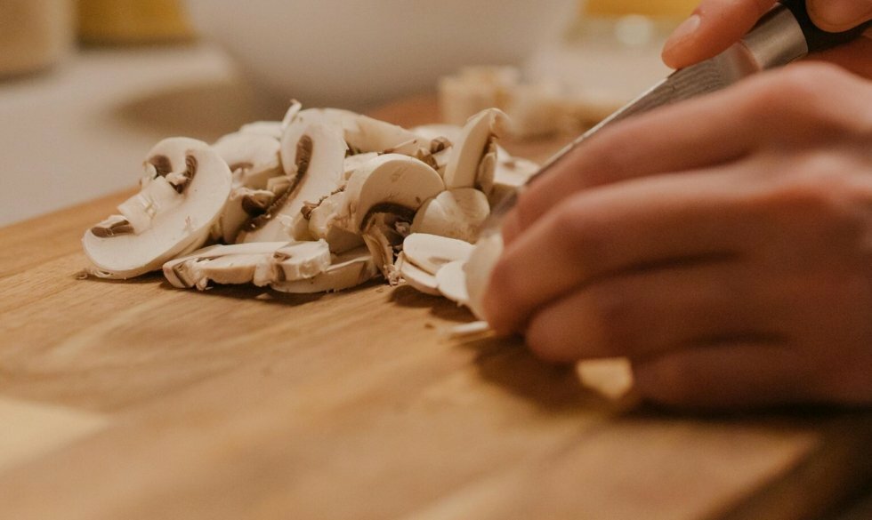 Forskellen på hvide og brune champignon