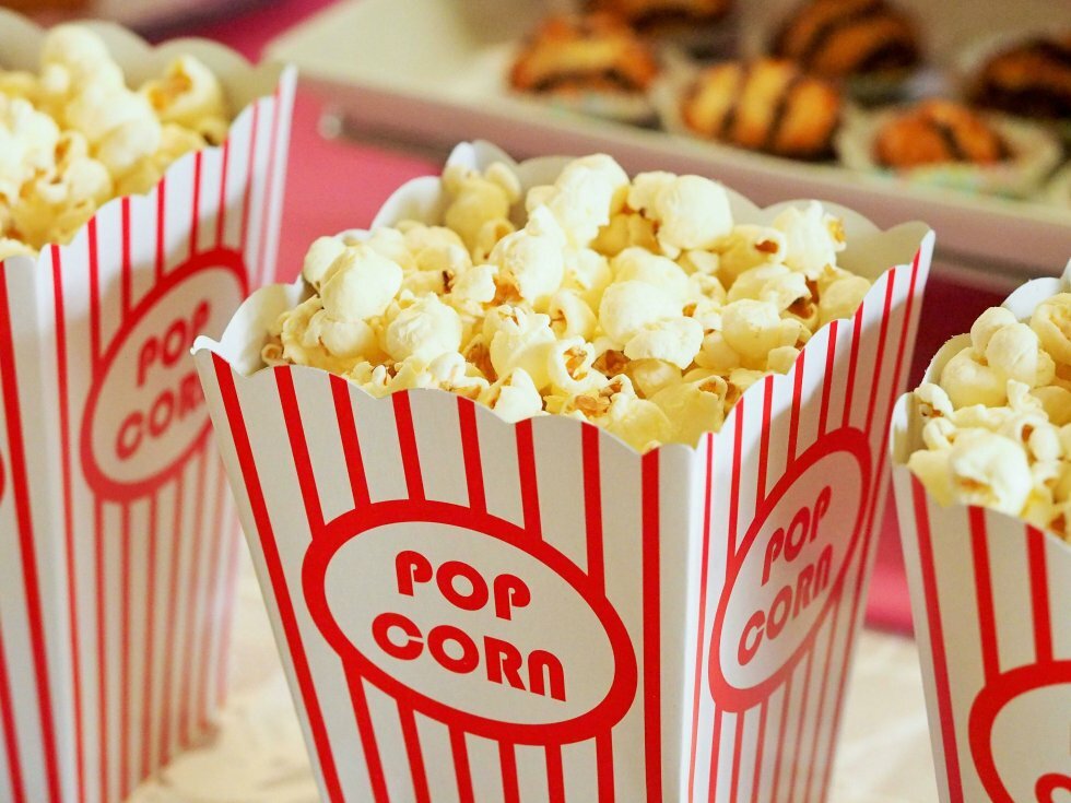 Popcorn: Hvordan en simpel snack blev uundgåelig i biografen