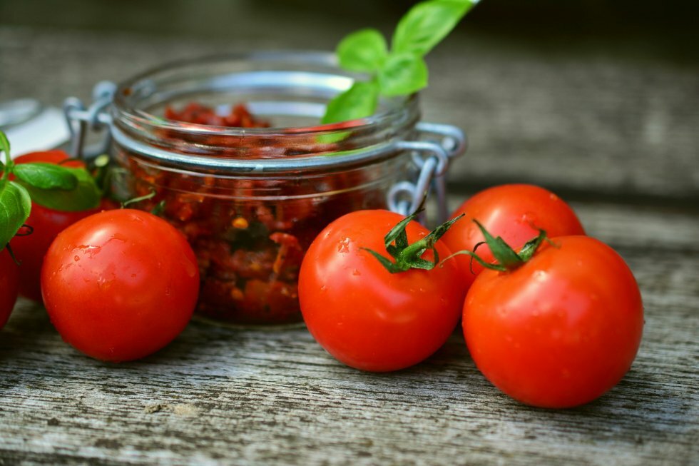 Sådan laver du tomatsmør