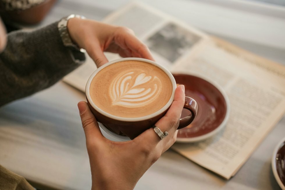 Denne temperatur på mælken giver den mest cremede kaffe latte