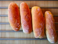 Sådan laver du hjemmelavede hotdog-brød