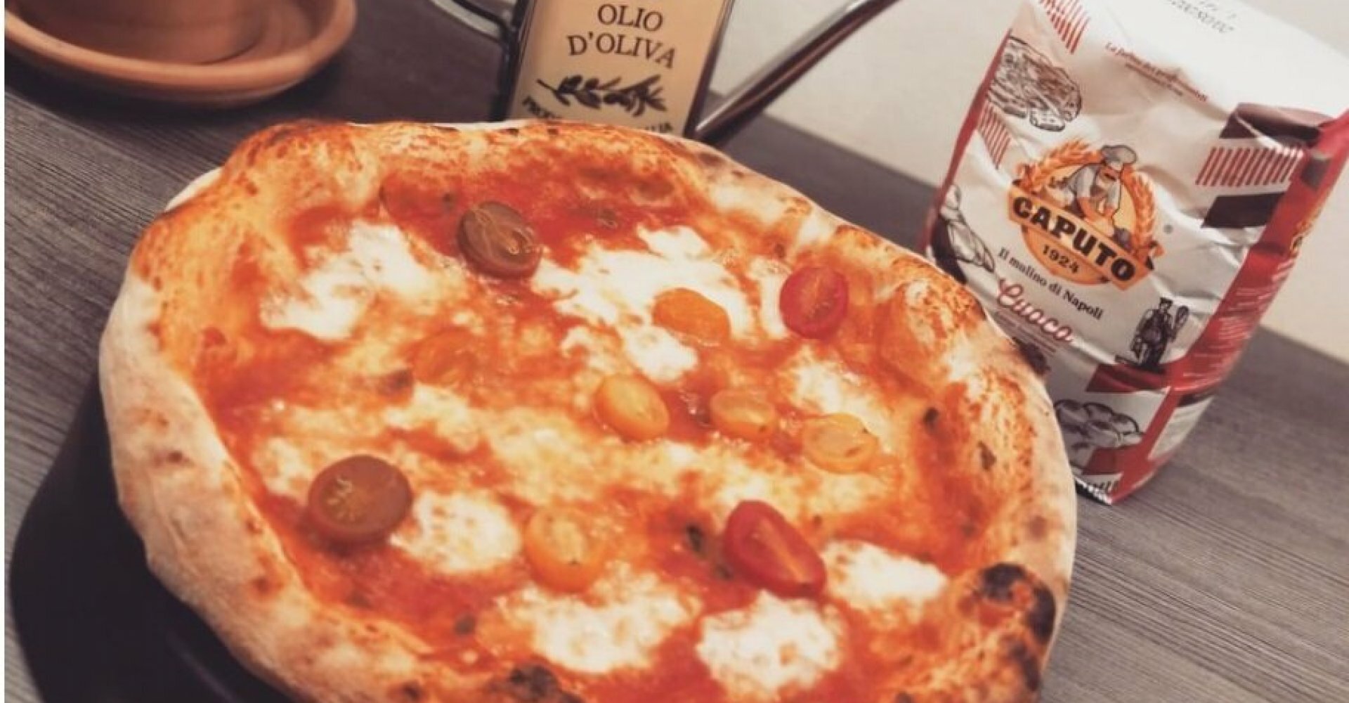 huh Vanærende henvise Napolitansk pizza - sådan laver du den mest autentiske napolitanske pizza i  Danmark - Mandekogebogen