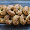 Hjemmebagte chili cheese bagels