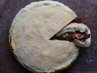 Tiella: Italiensk indbagt pizza-brød fra Gaeta
