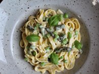 Pasta Primavera: Pasta med sommergrønt