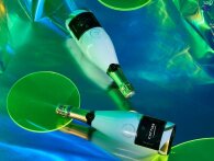 Champagnehuset Cattier lancerer flasker med interaktive, papirstynde OLED-etiketter