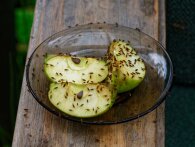 Sådan undgår du bananfluer i køkkenet - og sådan slipper du af med dem igen