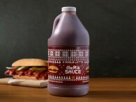 McDonalds fejrer McRib-sæsonen med kæmpe dunk barbecue-sauce