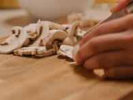 Forskellen på hvide og brune champignon