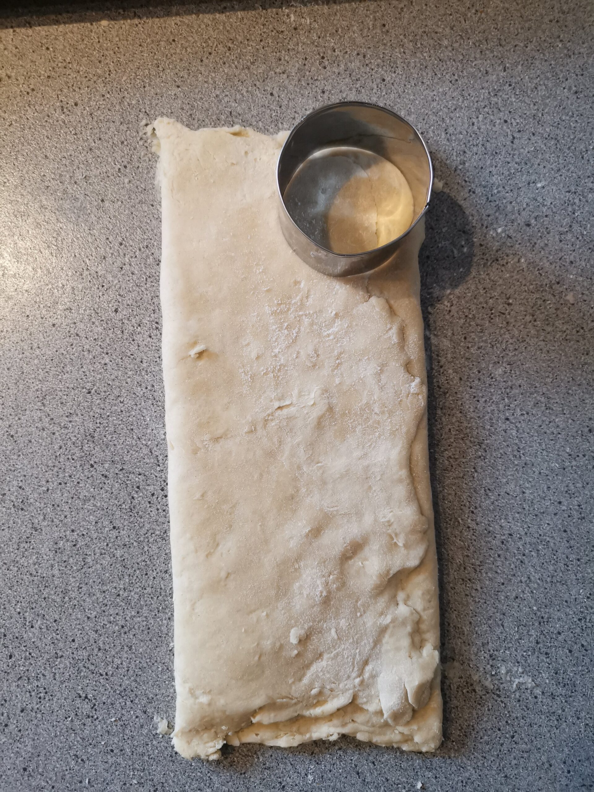 Udstik dine biscuits. 