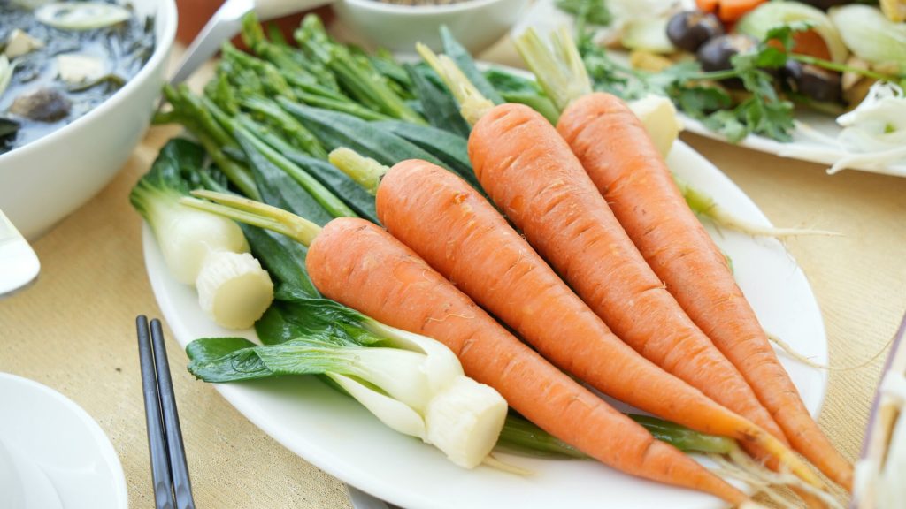 Gulerødder findes i alle regnbuens farver – så hvorfor er orange så udbredt?