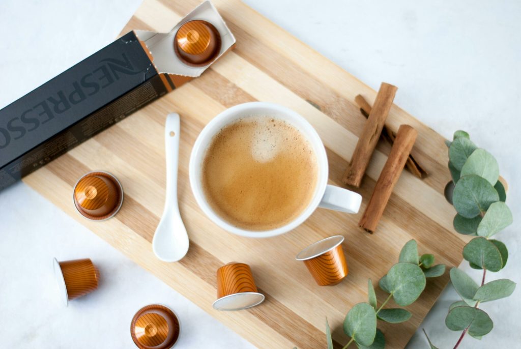 Kan du bruge Nespresso-kapsler i en Dolce Gusto-maskine? Her er, hvad der sker
