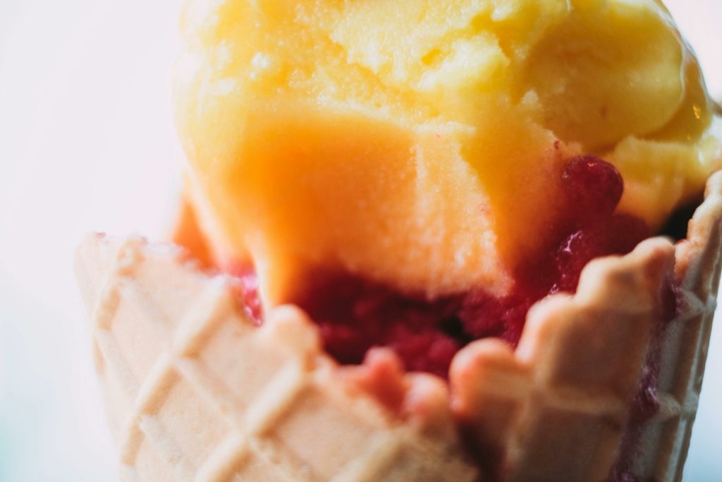2-ingrediens frossen frugt-sorbet er den nemmeste dessert på en travl hverdag