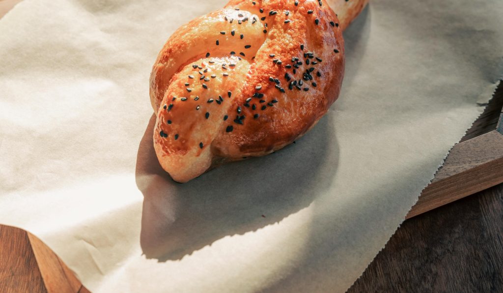 Kender du forskellen på bagepapir og madpapir? Det kan koste dig retten