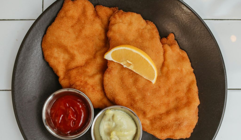 Gør som fiskerne i Thy: Det her trick gør din panering perfekt hver gang