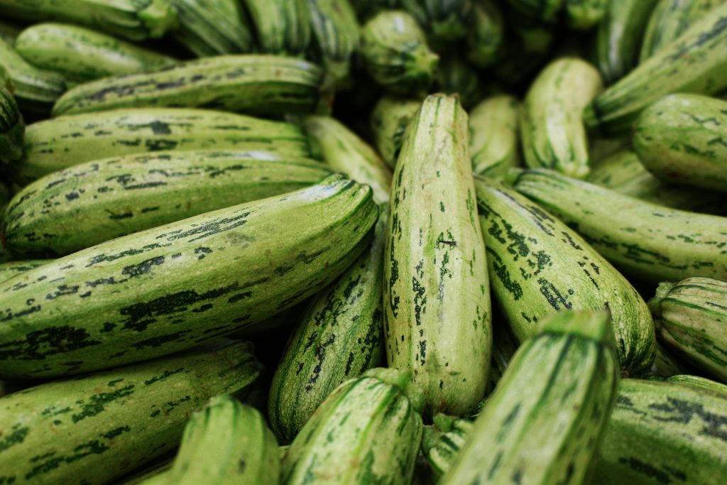 Den bedste måde at skære squash til grillen: og hvorfor det betyder noget