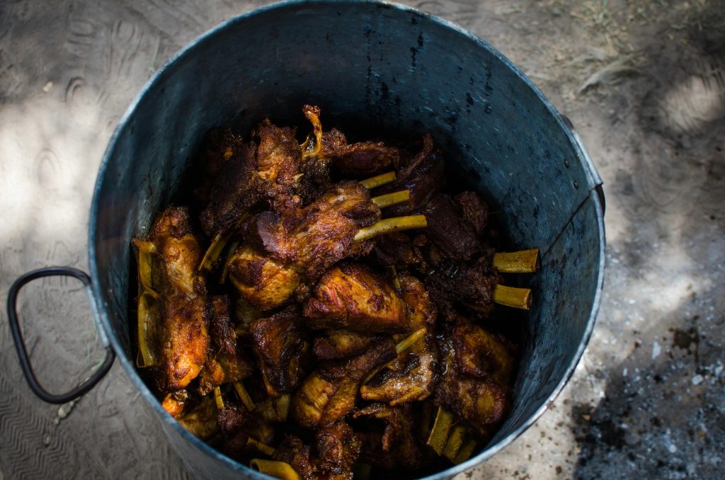 Sådan får du ovnbagte ribs til at smage som om de kommer direkte fra grillen