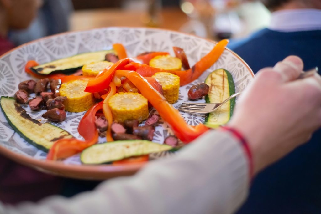 9 madvarer, der altid smager bedre på grillen