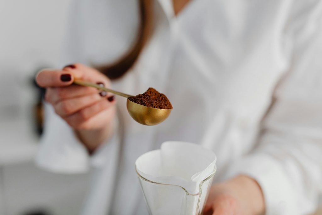 Få en ekstra kop kaffe ud af dit brugte kaffefilter: ja, det kan faktisk lade sig gøre