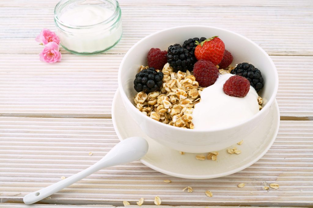 5 måder at snige mere protein ind i din kost uden at leve af kylling og shakes