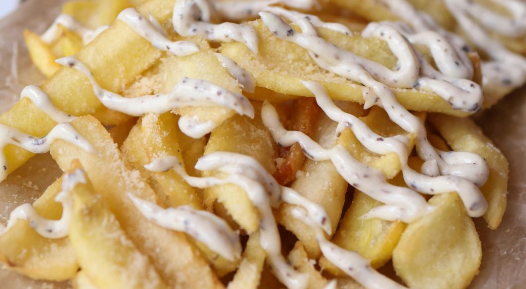 Så længe kan hjemmelavet mayonnaise holde sig i køleskabet