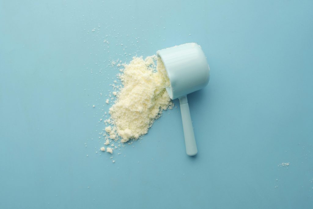 Hvor meget proteinpulver er egentlig sikkert at tage hver dag?