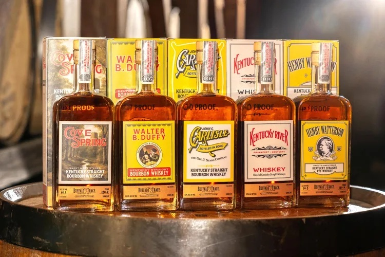 Buffalo Trace genopliver fem historiske whiskey-navne i eksklusiv Prohibition Collection