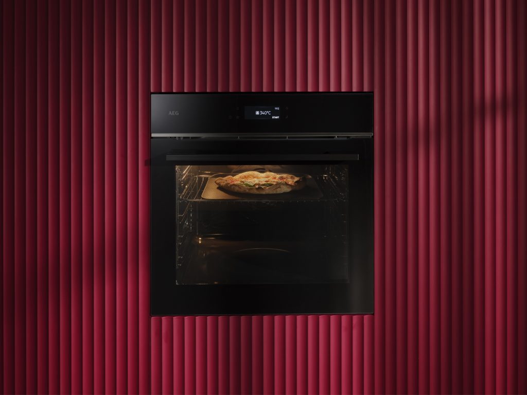 Pizza på 2,5 minutter? AEG lancerer ny ovn, der kan ramme 340 grader